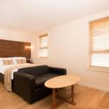 Фотография апарт отеля Holyrood Aparthotel