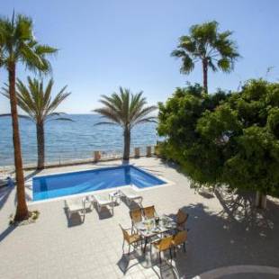 Фотографии гостевого дома
Meneou Beachfront Villa Sunset