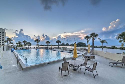 Фотография гостевого дома Gulf-View Hudson Condo in Beachfront Resort!
