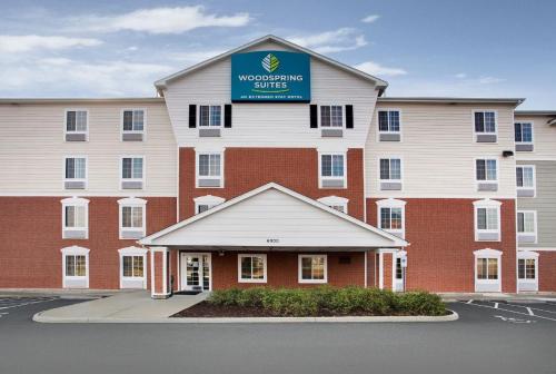 Фотография гостиницы WoodSpring Suites Richmond West I-64