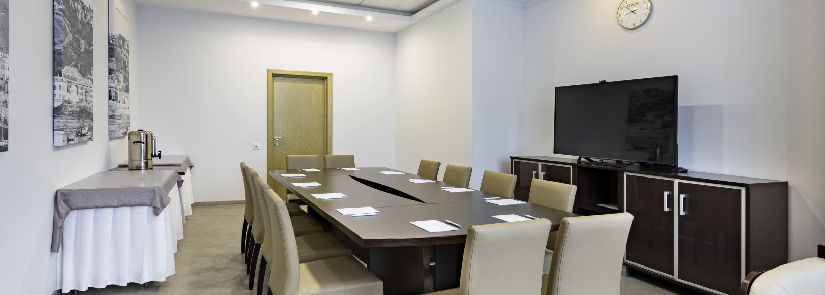 Фотография комнаты для переговоров Комната переговоров