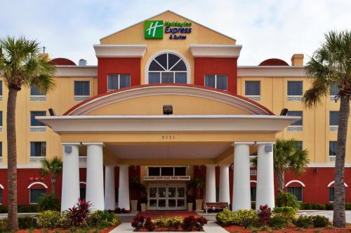 Фотография гостиницы Holiday Inn Express St. Petersburg North / I-275, an IHG Hotel