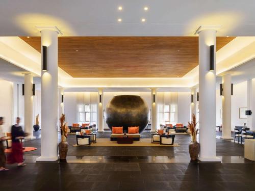 Фотография гостиницы The Lake Garden Nay Pyi Taw - MGallery Collection