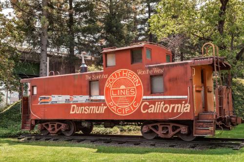 Фотография гостиницы Travelodge by Wyndham Dunsmuir