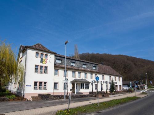Фотография гостевого дома Large group accommodation with lots of facilities nearby the magnificent Eifel National Park