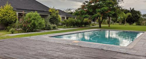 Фотография гостевого дома Sunbirds Hotel