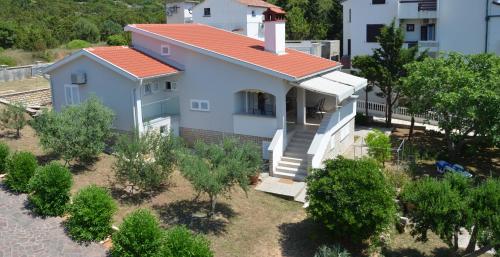 Фотография гостевого дома Vacation Family House on the Beach