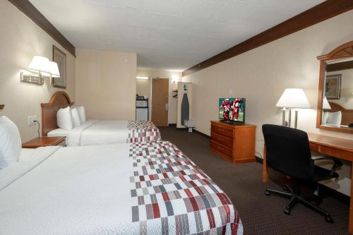 Фотографии мини отеля
Red Roof Inn and Suites Newark - University