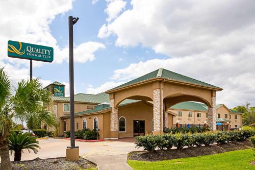Фотография гостиницы Quality Inn and Suites Beaumont