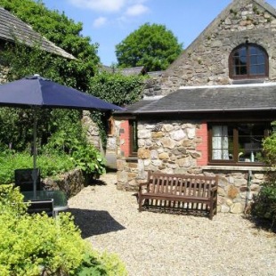Фотография гостевого дома Barn Court Cottage