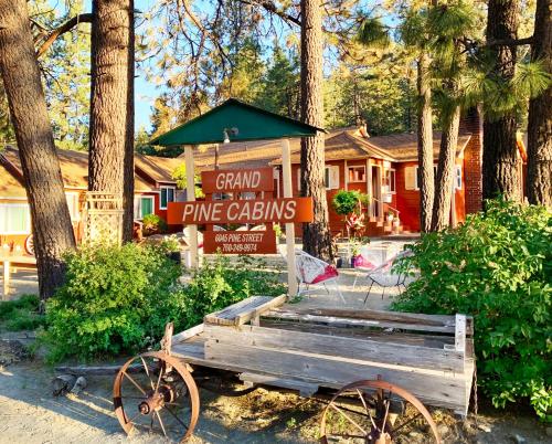 Фотография мини отеля Grand Pine Cabins