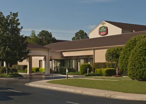 Фотография гостиницы Courtyard by Marriott Fayetteville