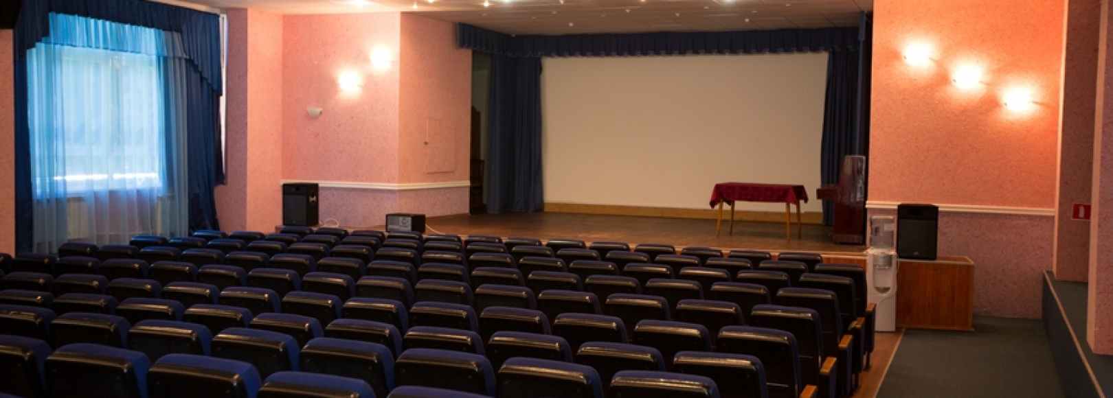 Фотография конференц-зала Гренада