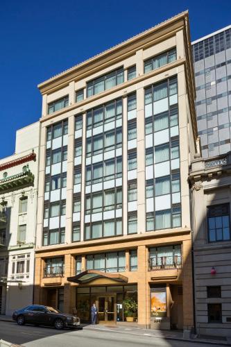 Фотография гостиницы Orchard Garden Hotel