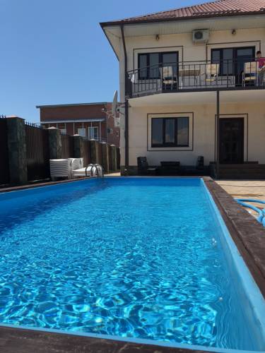 Фотография гостевого дома Семья