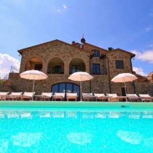 Фотографии гостевого дома 
            Cozy Farmhouse in Castel del Piano with Swimming Pool