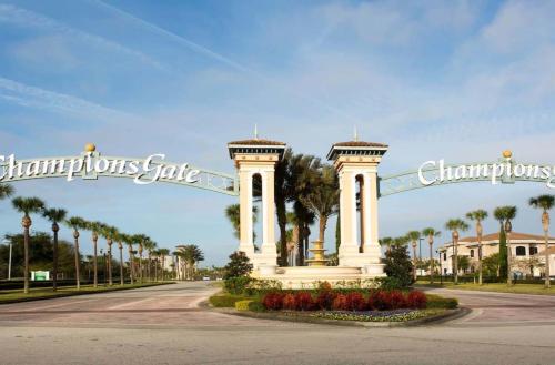 Фотография гостевого дома Champion Gates Pool Retreat Sleep 20