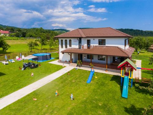Фотографии гостевого дома
Agropensiunea DarDen