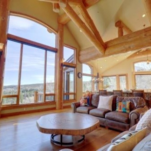 Фотография гостевого дома Good Elevations on Two Cabins Drive home