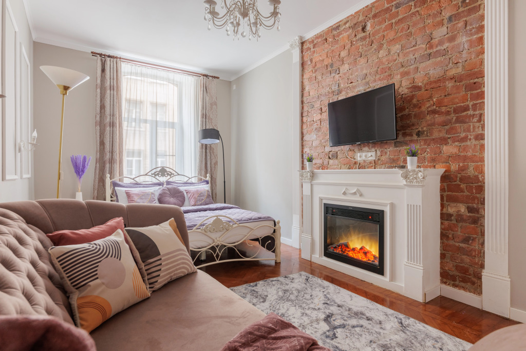 Фотография квартиры Апартаменты Трехкомнатные у Площади Восстания 10 гостей