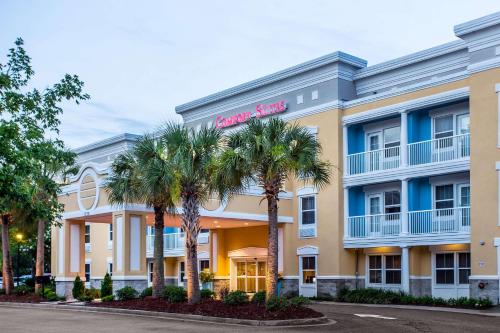 Фотография гостиницы Comfort Suites at Isle of Palms Connector