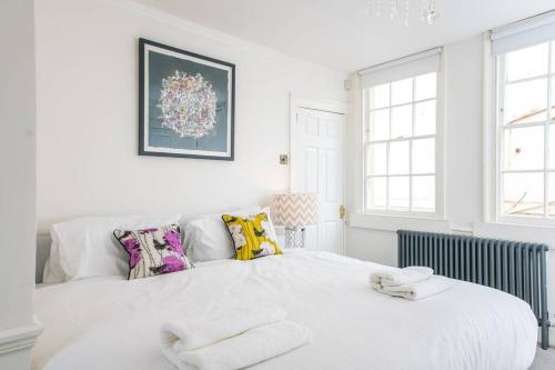 Фотография гостевого дома Mr Darcy's Residence