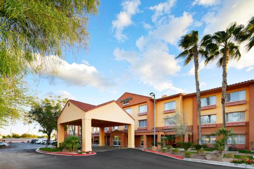 Фотография гостиницы SpringHill Suites Tempe at Arizona Mills Mall