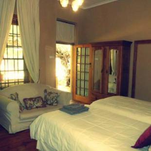 Фотографии мини отеля
Top House Bed and Breakfast