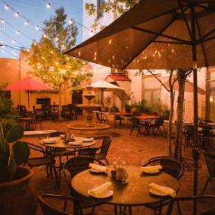 Фотографии гостиницы
The Holland Hotel