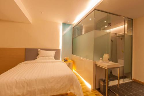 Фотография гостиницы 7Days Inn Yunfu Jinshan Bus Intercharge Branch