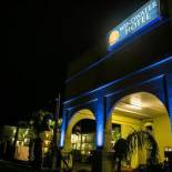 Фотография гостиницы WindWater Hotel and Marina