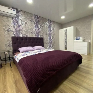 Фотография квартиры Квартира четырехкомнатная на Цюрупы, 84