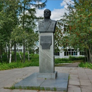 Фотография памятника Памятник генерал-лейтенанту Ф.Ф. Петрову