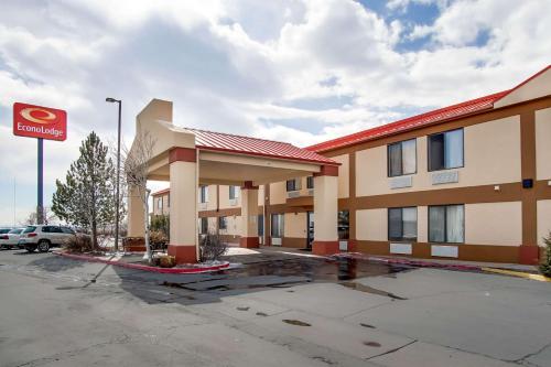 Фотография гостиницы Econo Lodge Pueblo