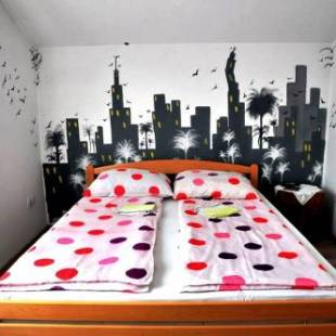 Фотографии хостела
Hostel Room