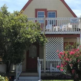 Фотографии мини отеля
Angie's Guest Cottage