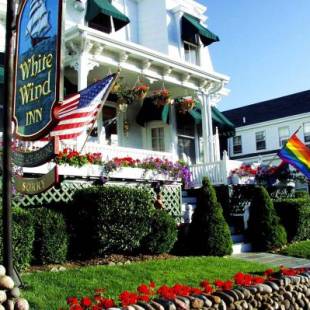 Фотографии мини отеля
Brasswood Inn