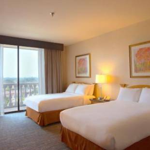 Фотографии гостиницы 
            Doubletree by Hilton McAllen