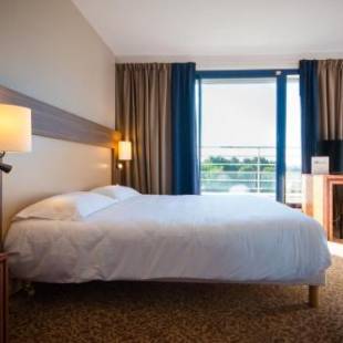 Фотографии гостиницы 
            Brit Hotel Saint Malo – Le Transat
