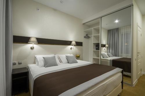 Фотографии апарт отеля 
            Петербург