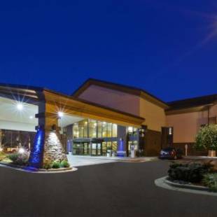 Фотографии гостиницы
Holiday Inn Express Detroit-Warren/General Motors Technology Center, an IHG Hotel