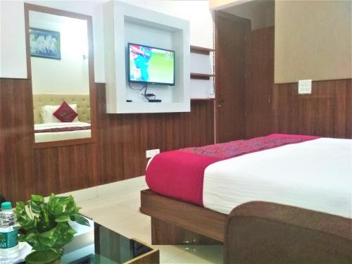 Фотография гостиницы Hotel Aeropath Near IGI Airport Delhi