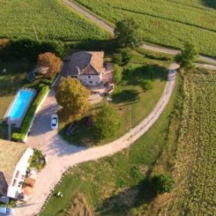 Фотографии мини отеля
La Perle du Lot