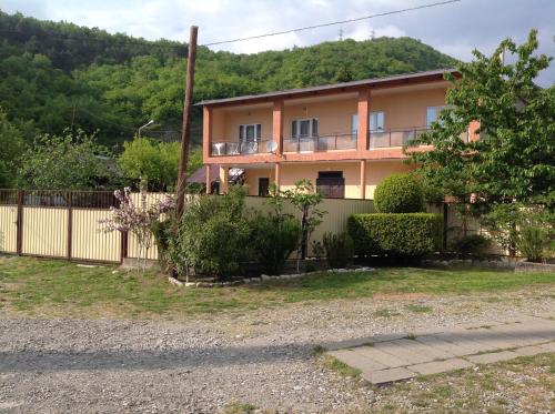 Фотография гостевого дома Роза