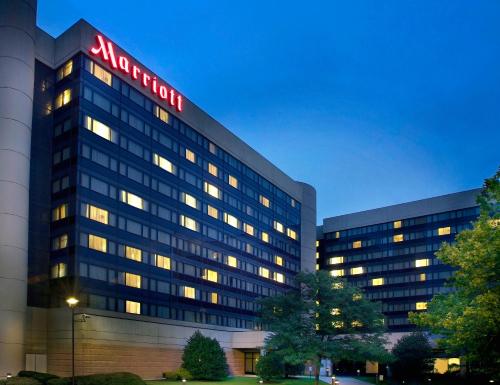 Фотография гостиницы Newark Liberty International Airport Marriott