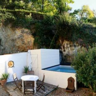 Фотографии гостевого дома
Le Troglodge