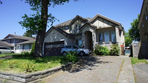 Фотография гостевого дома Bear Creek Suite