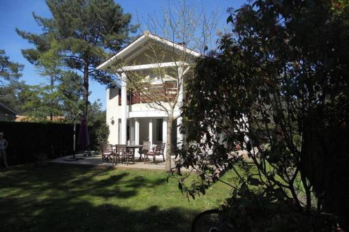 Фотография гостевого дома VILLA LACANAU OCÉAN DANS LE GOLF