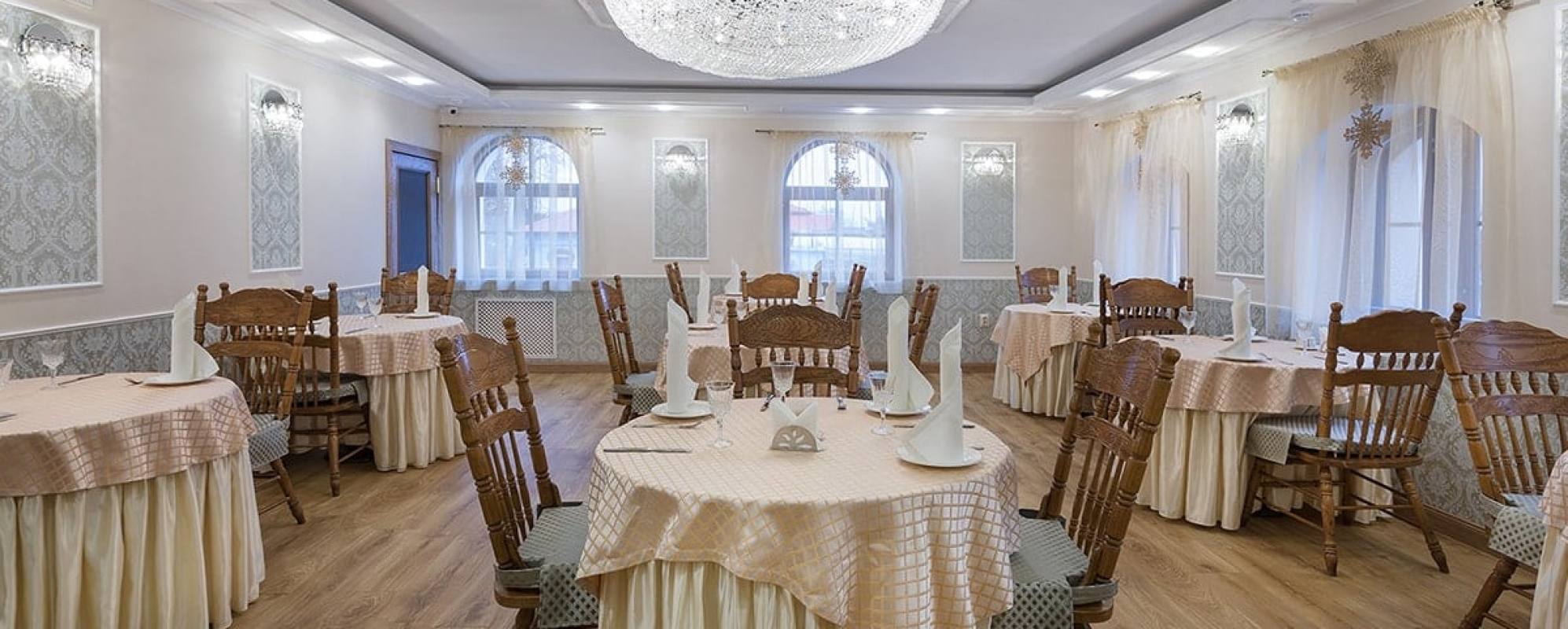 Фотографии банкетного зала Трапезная