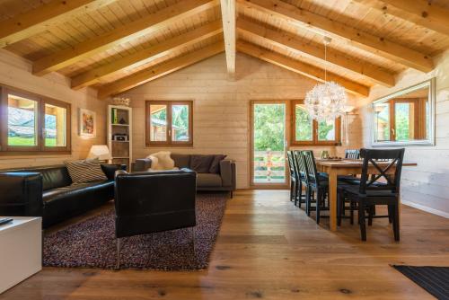 Фотография гостевого дома 3-Schlafzimmer Chalet Eichhorn****, Saas Fee 1800m